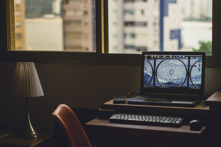 How to Create a Relaxing Home Workspace
